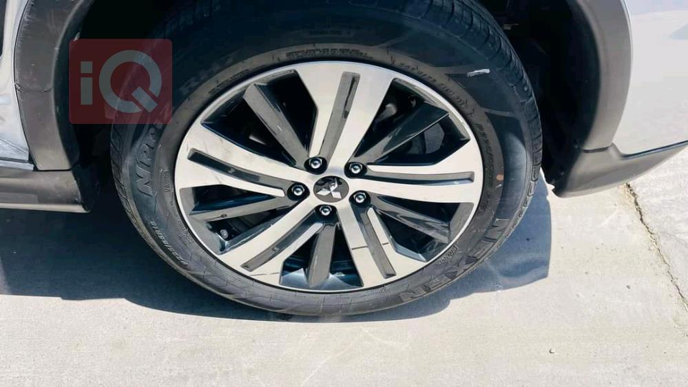 میتسوبیشی ئاوتلاندەر
